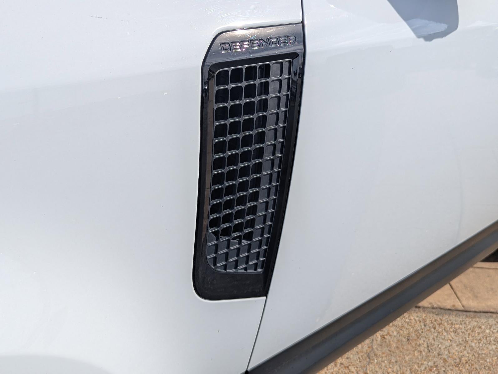 2024 Land Rover Defender 130 P400 S