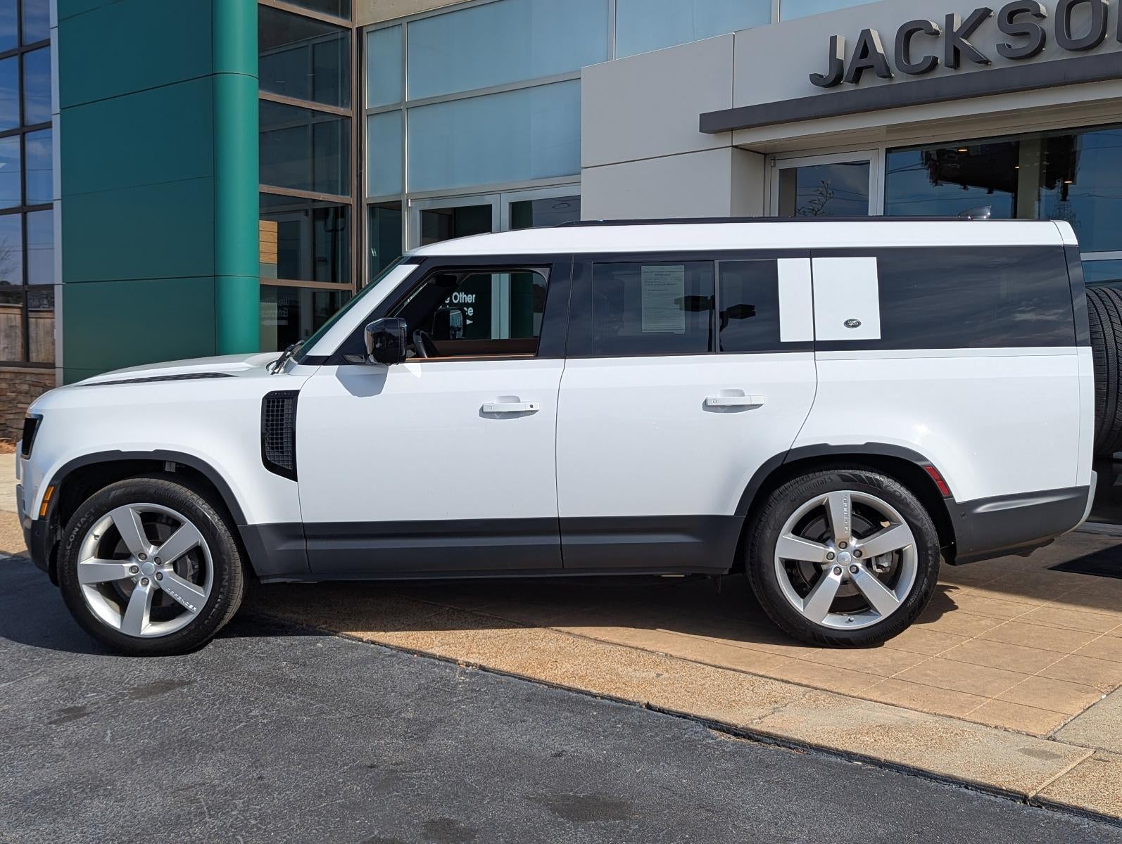 2024 Land Rover Defender 130 P400 S