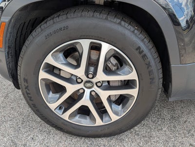 2023 Land Rover Defender 110 SE AWD