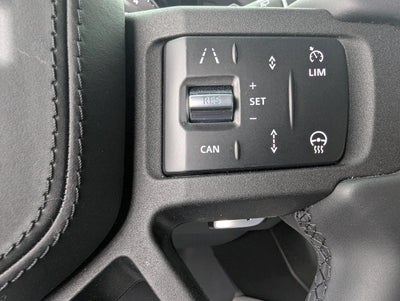 2025 Land Rover Defender 130 P500 V8