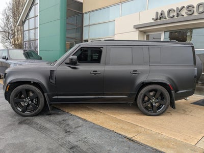 2025 Land Rover Defender 130 P500 V8