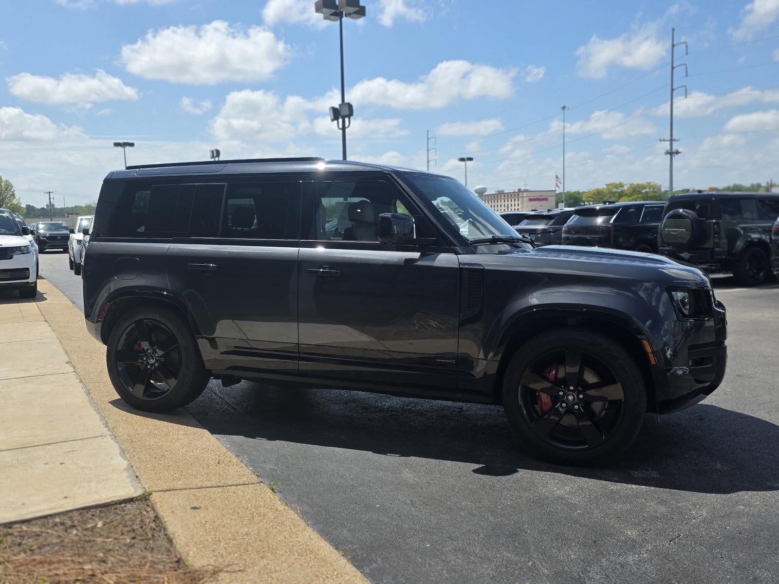 2025 Land Rover Defender 110 P400 X