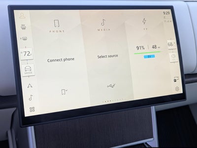 2025 Land Rover Range Rover P550e SE SWB