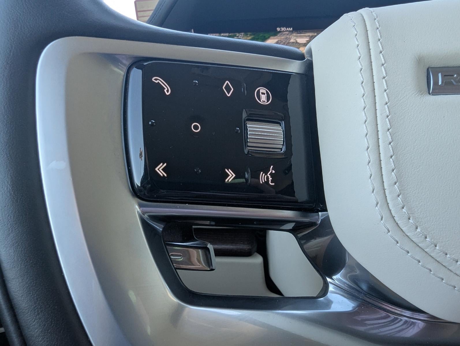 2025 Land Rover Range Rover P550e SE SWB