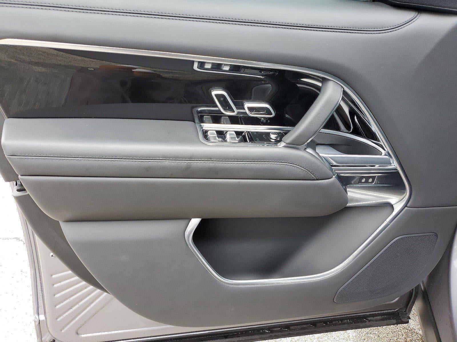 2023 Land Rover Range Rover P400 SE SWB