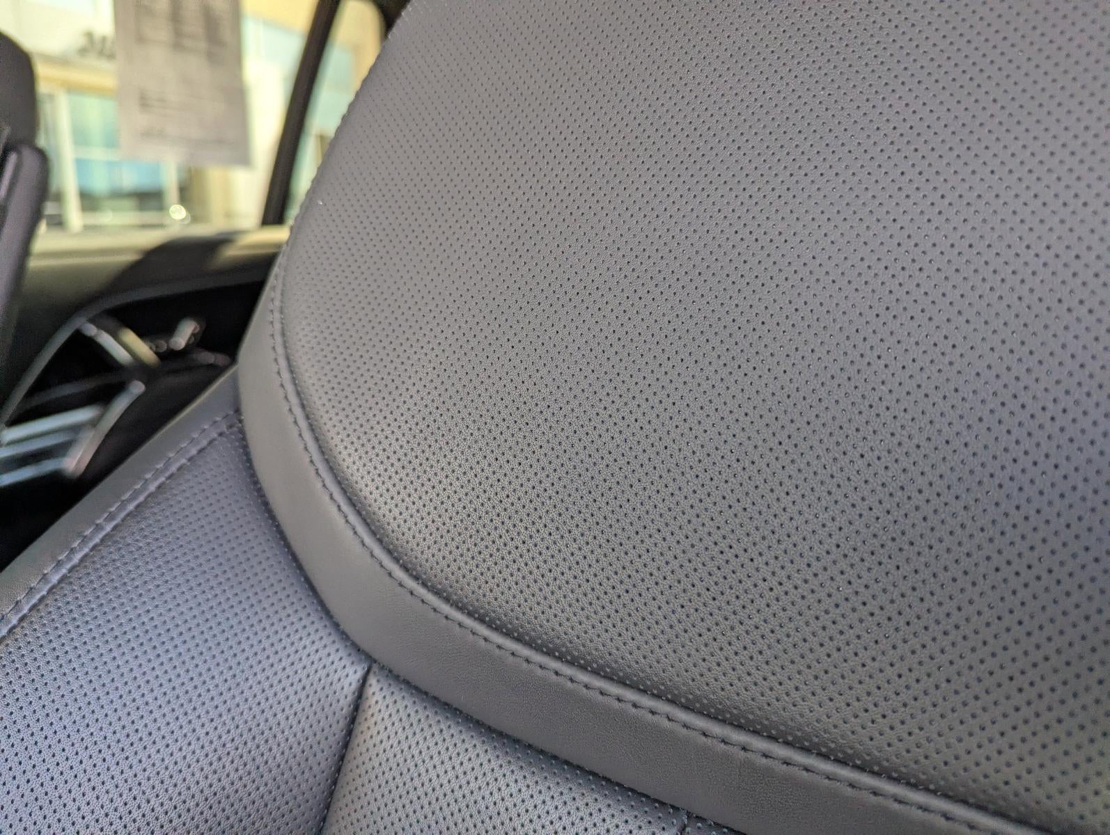 2023 Land Rover Range Rover P530 SE LWB 7 Seat