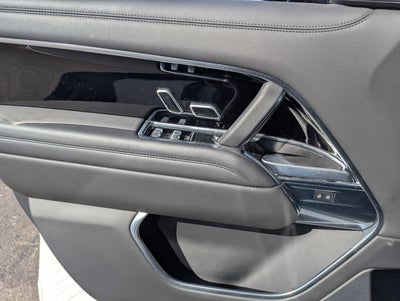 2023 Land Rover Range Rover P530 SE LWB 7 Seat