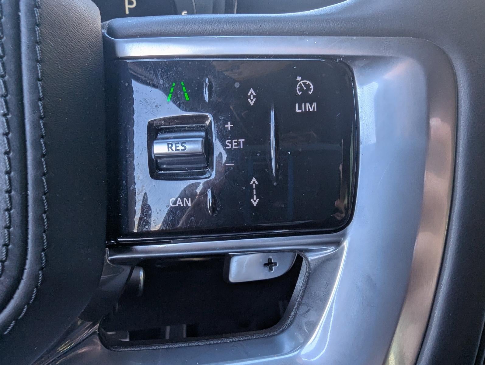 2023 Land Rover Range Rover P530 SE LWB 7 Seat