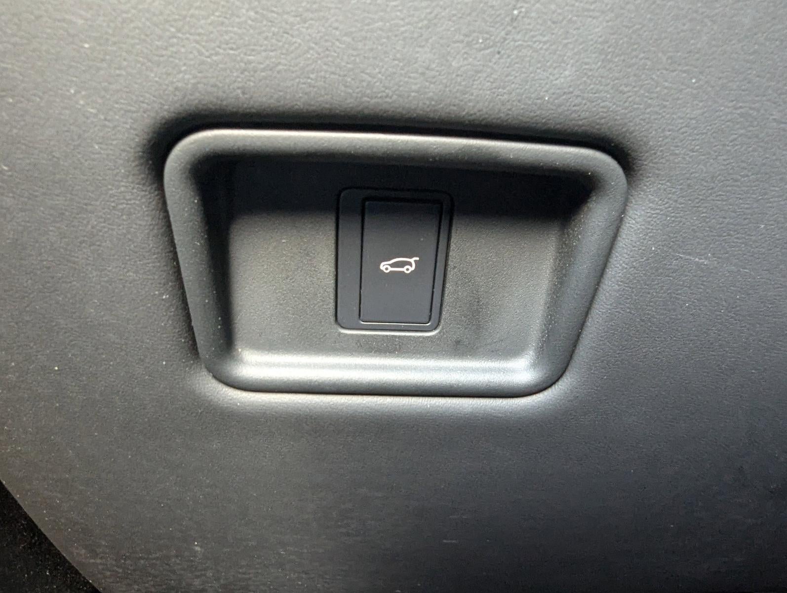 2023 Land Rover Range Rover P530 SE LWB 7 Seat