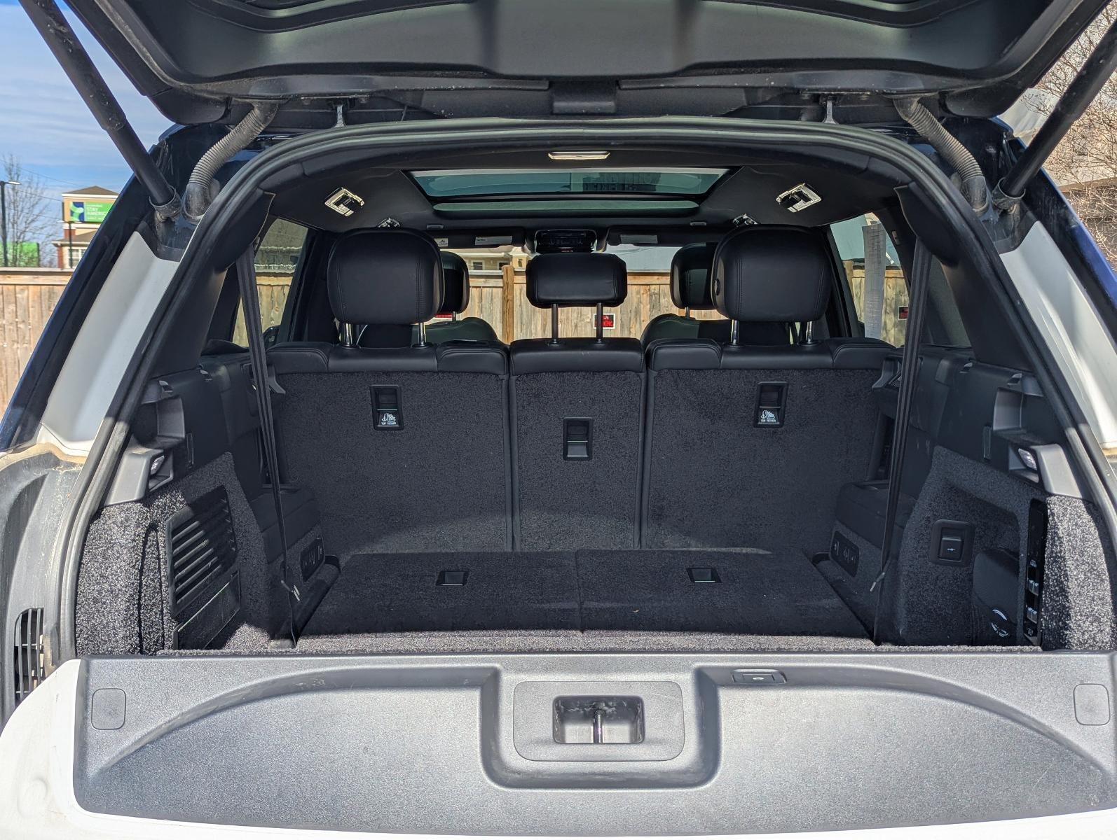 2023 Land Rover Range Rover P530 SE LWB 7 Seat