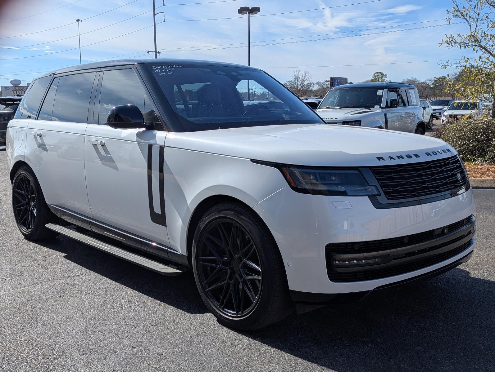 2023 Land Rover Range Rover P530 SE LWB 7 Seat