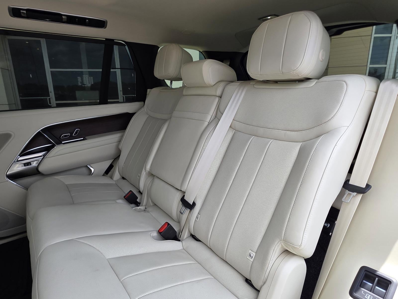 2023 Land Rover Range Rover P400 SE LWB 7 Seat