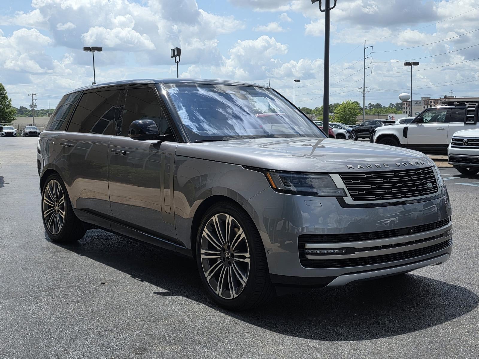 2023 Land Rover Range Rover P400 SE LWB 7 Seat