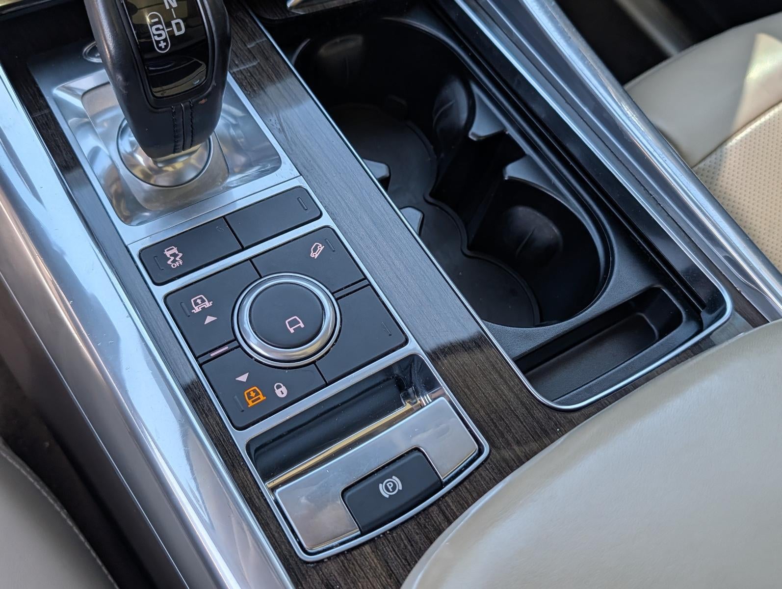 2022 Land Rover Range Rover Sport Turbo i6 MHEV HSE Silver Edition