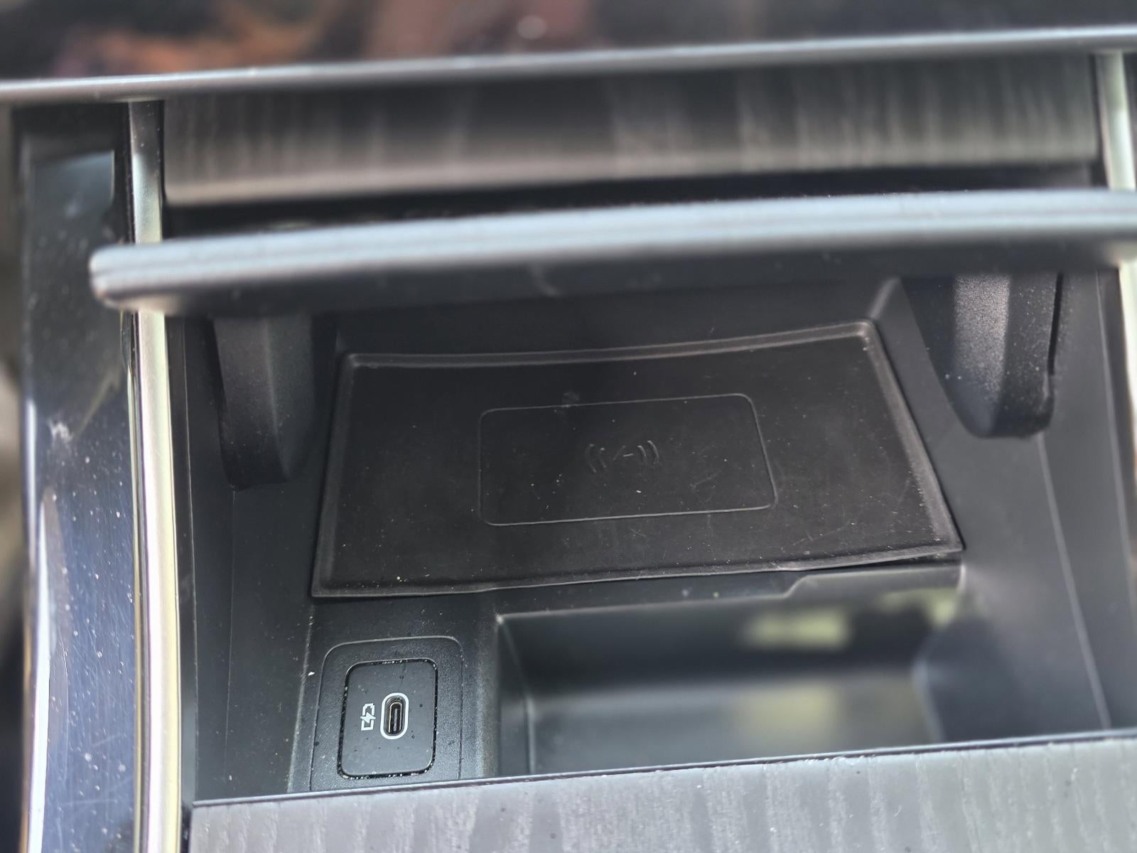 2024 Land Rover Range Rover Velar P400 Dynamic HSE