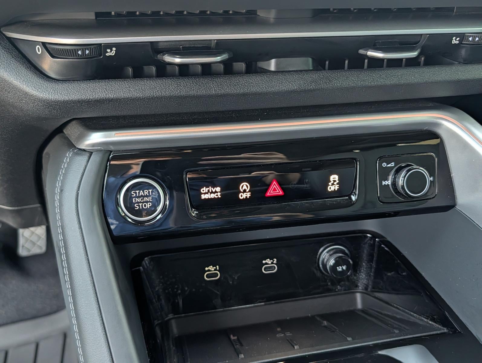 2025 Audi Q5 Premium 2.0 TFSI quattro