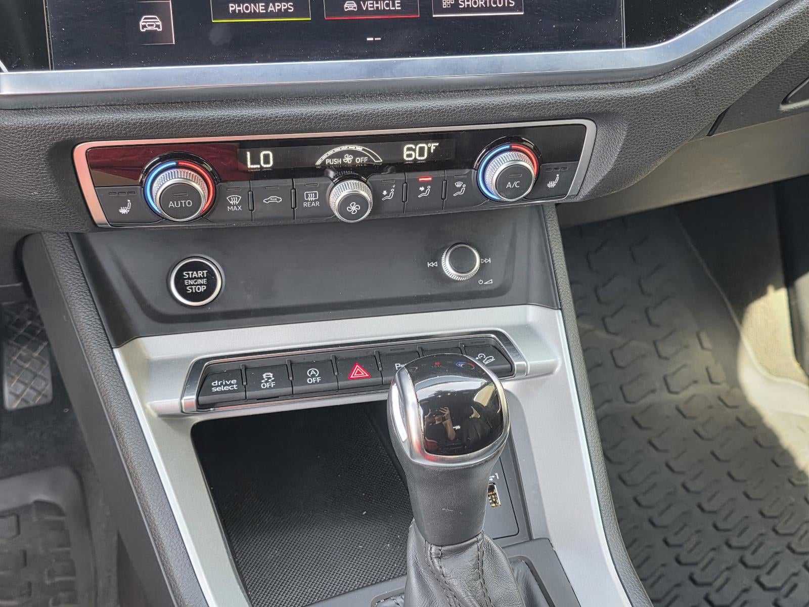 2021 Audi Q3 Premium 40 TFSI quattro
