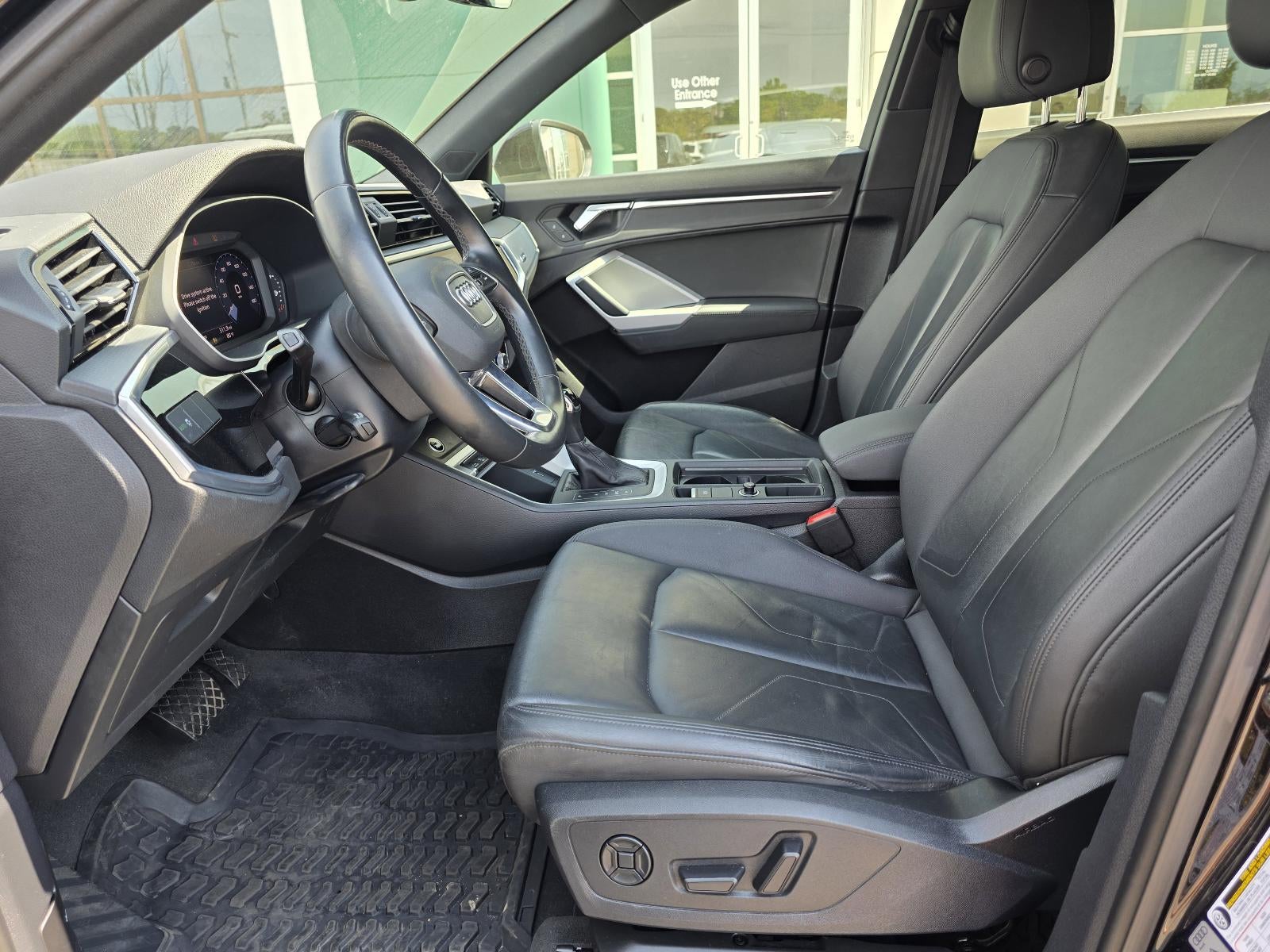 2021 Audi Q3 Premium 40 TFSI quattro