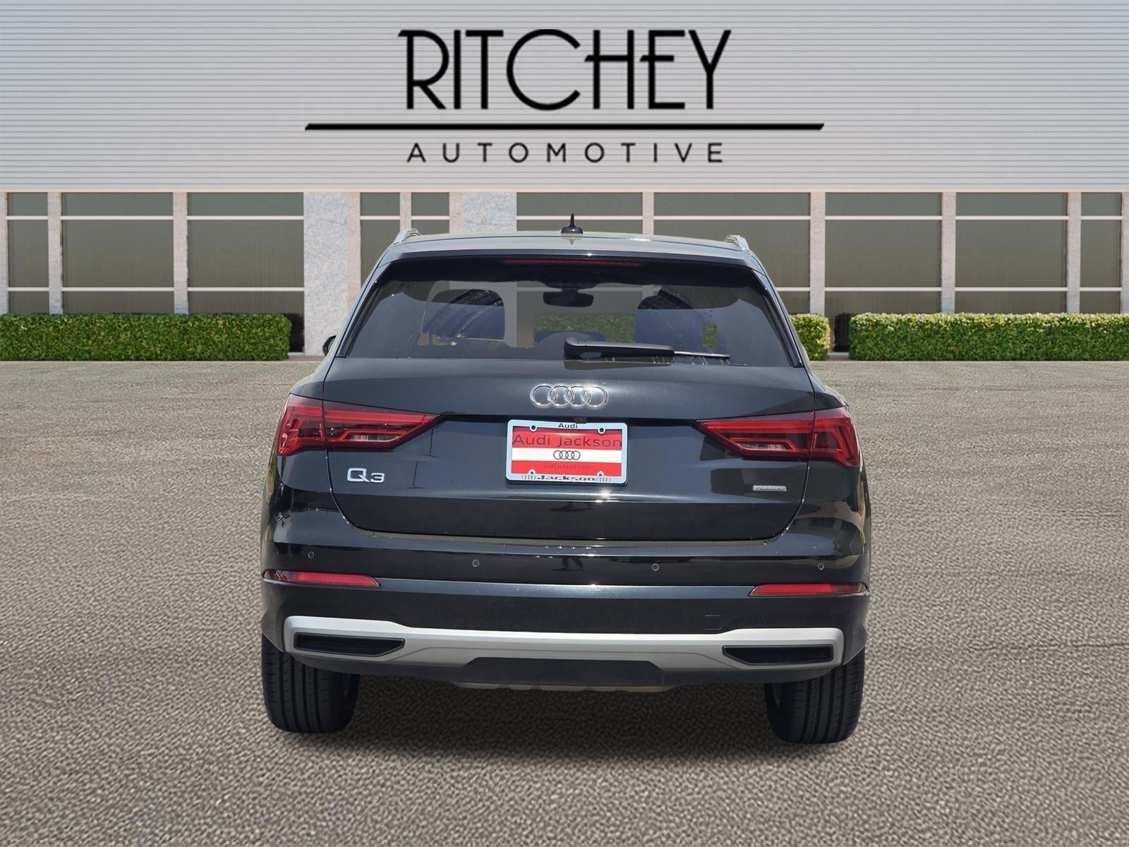 2021 Audi Q3 Premium 40 TFSI quattro