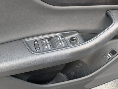 2022 Audi Q8 Premium 55 TFSI quattro