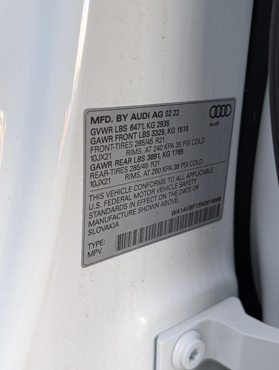 2022 Audi Q8 Premium 55 TFSI quattro