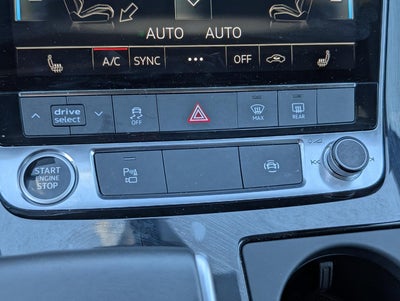 2025 Audi Q7 Premium 55 TFSI quattro