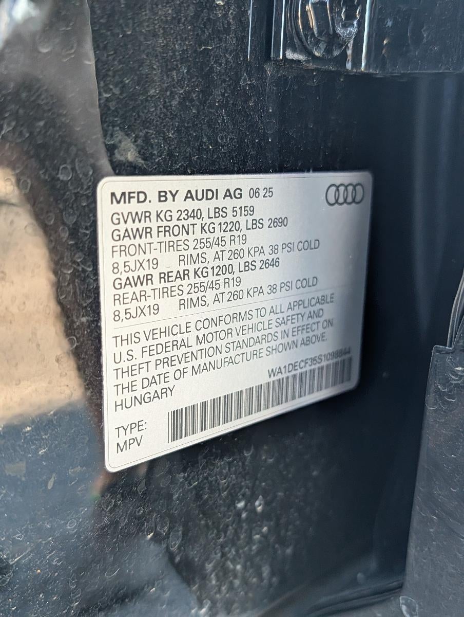 2025 Audi Q3 S line Premium 45 TFSI quattro