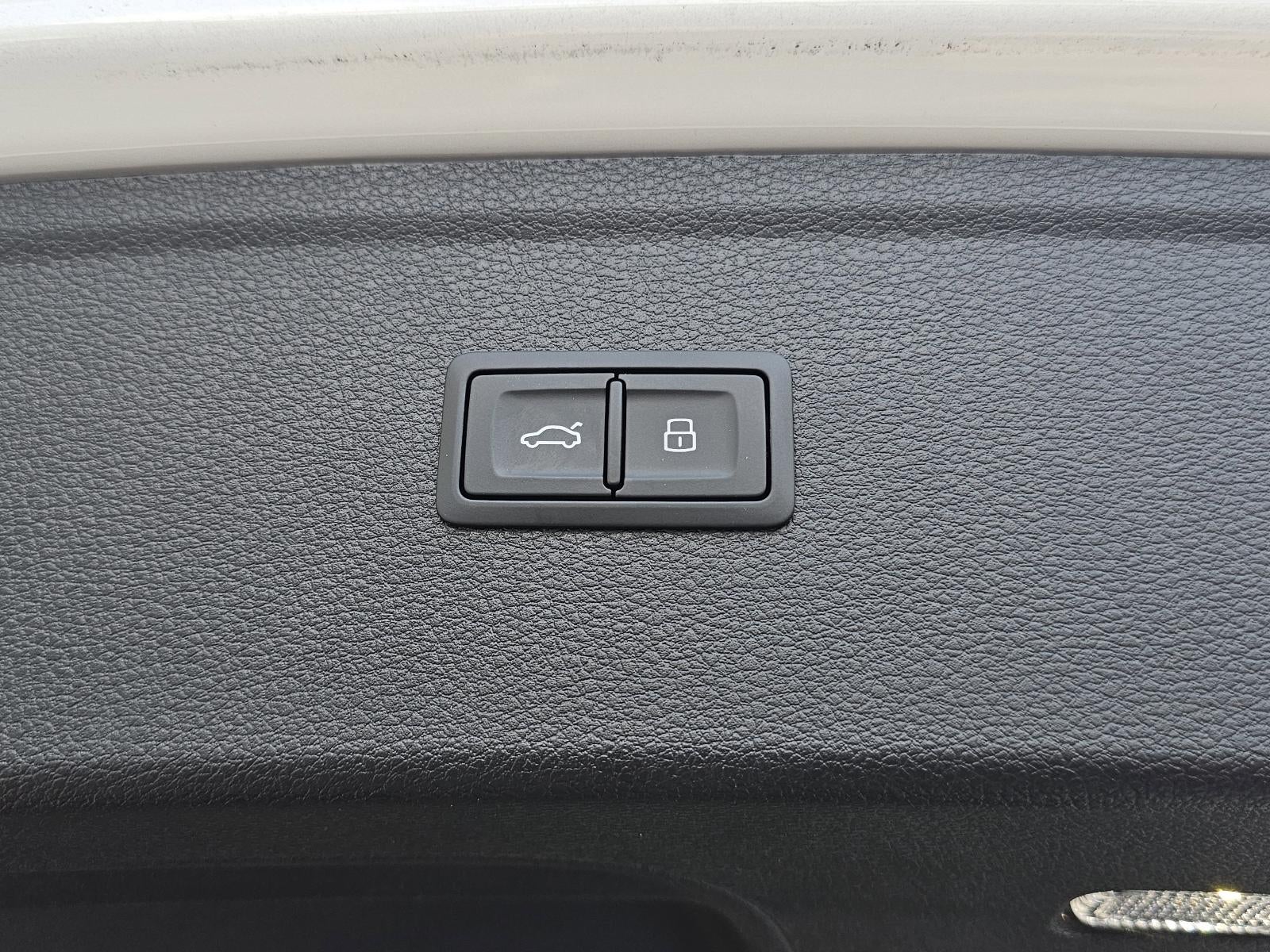 2025 Audi Q5 S line Premium Plus 45 TFSI quattro