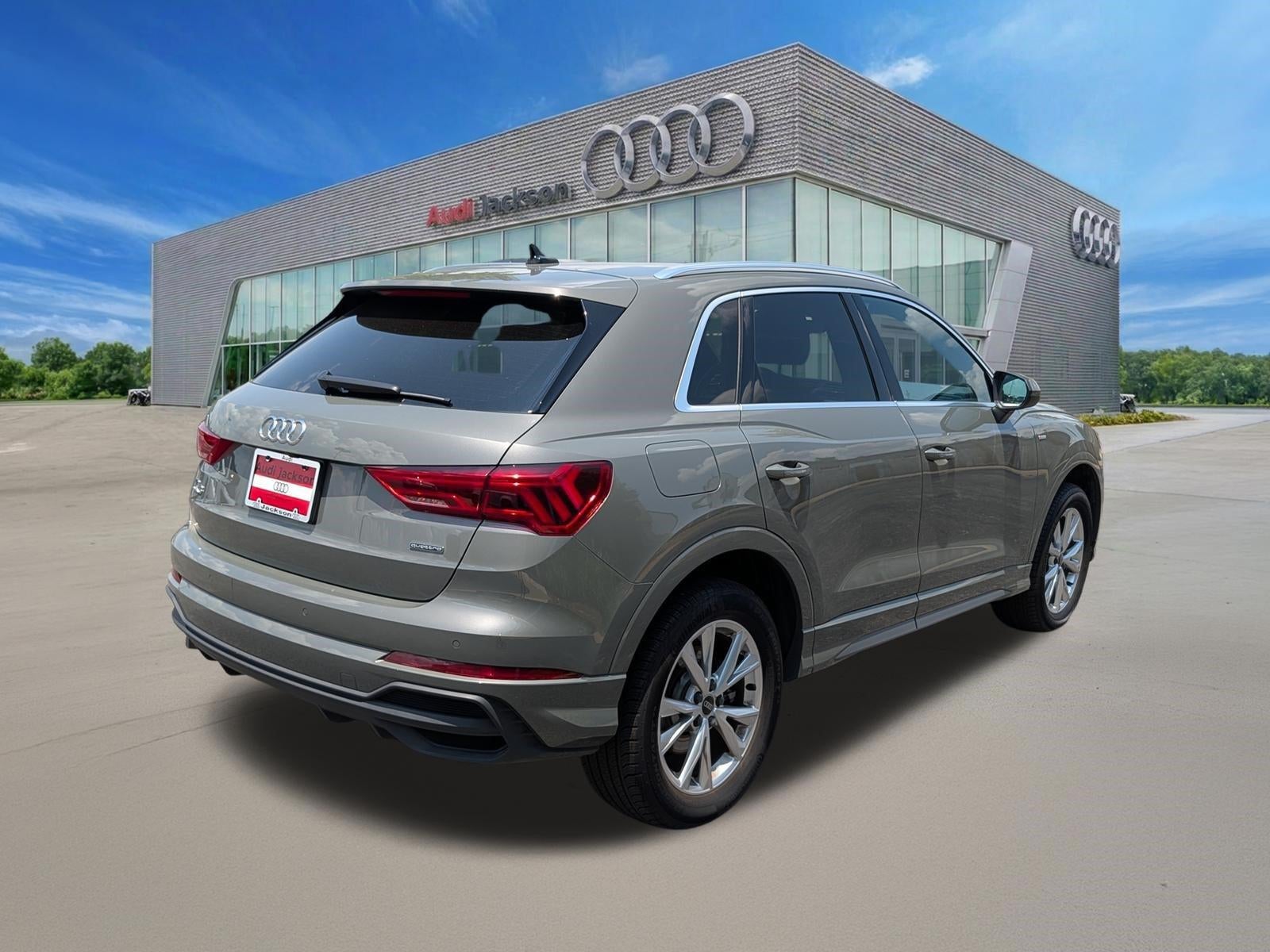 2023 Audi Q3 S line Premium Plus 45 TFSI quattro