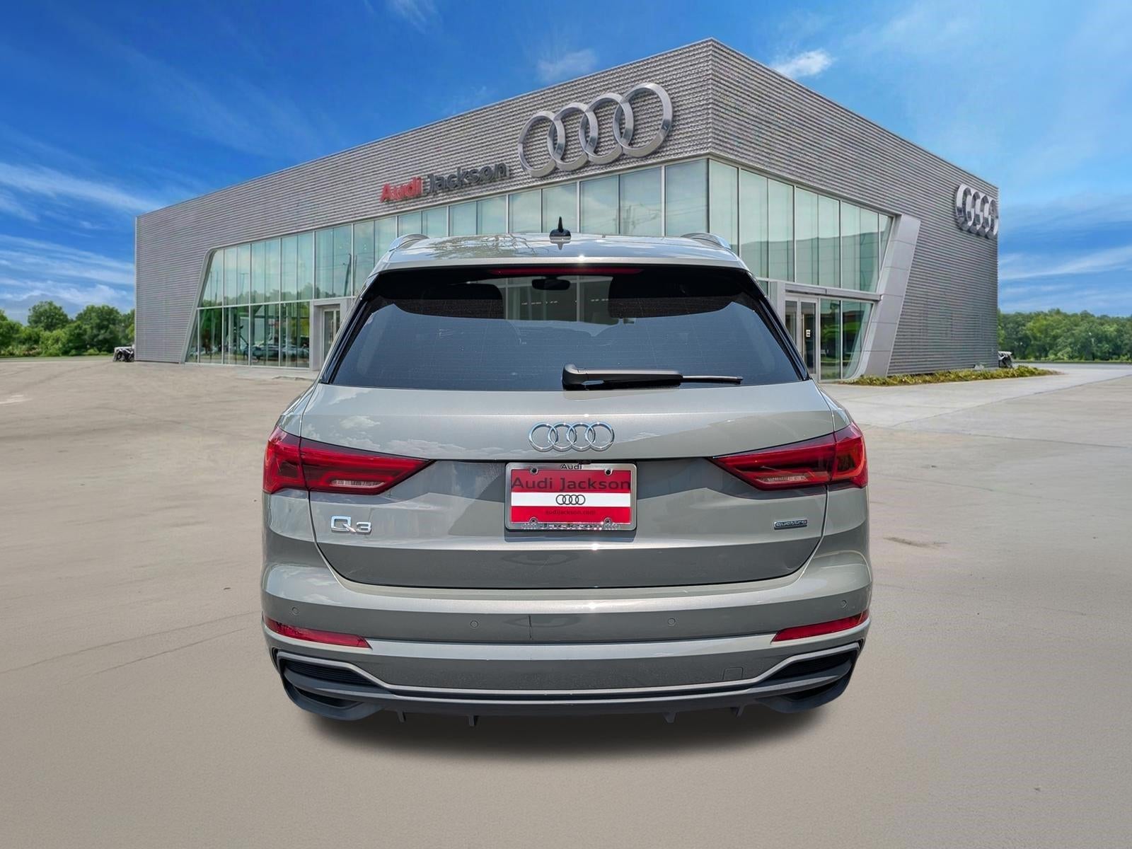 2023 Audi Q3 S line Premium Plus 45 TFSI quattro