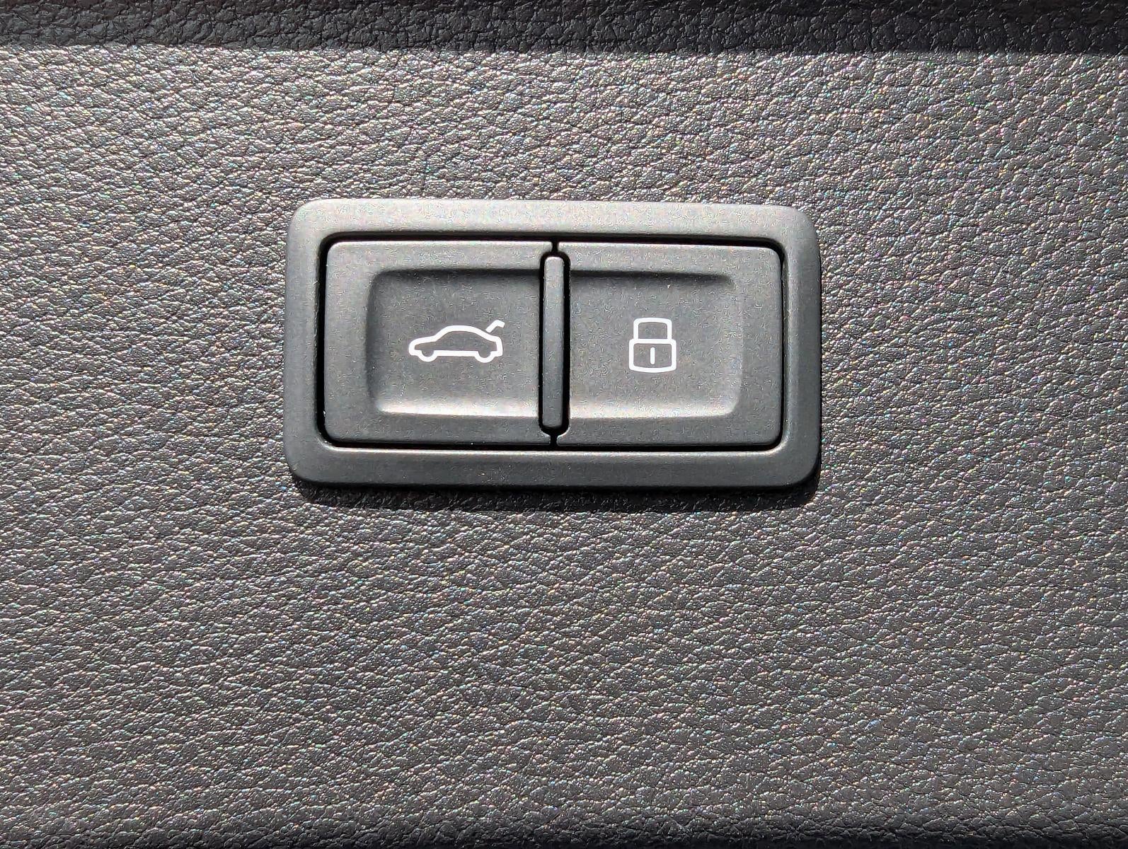 2023 Audi Q5 S line Prestige 45 TFSI quattro