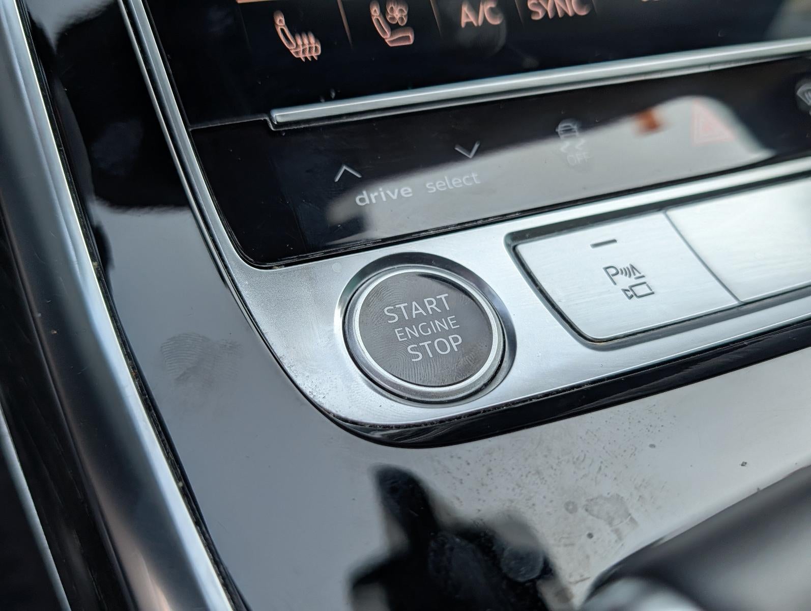 2021 Audi Q8 Prestige 55 TFSI quattro