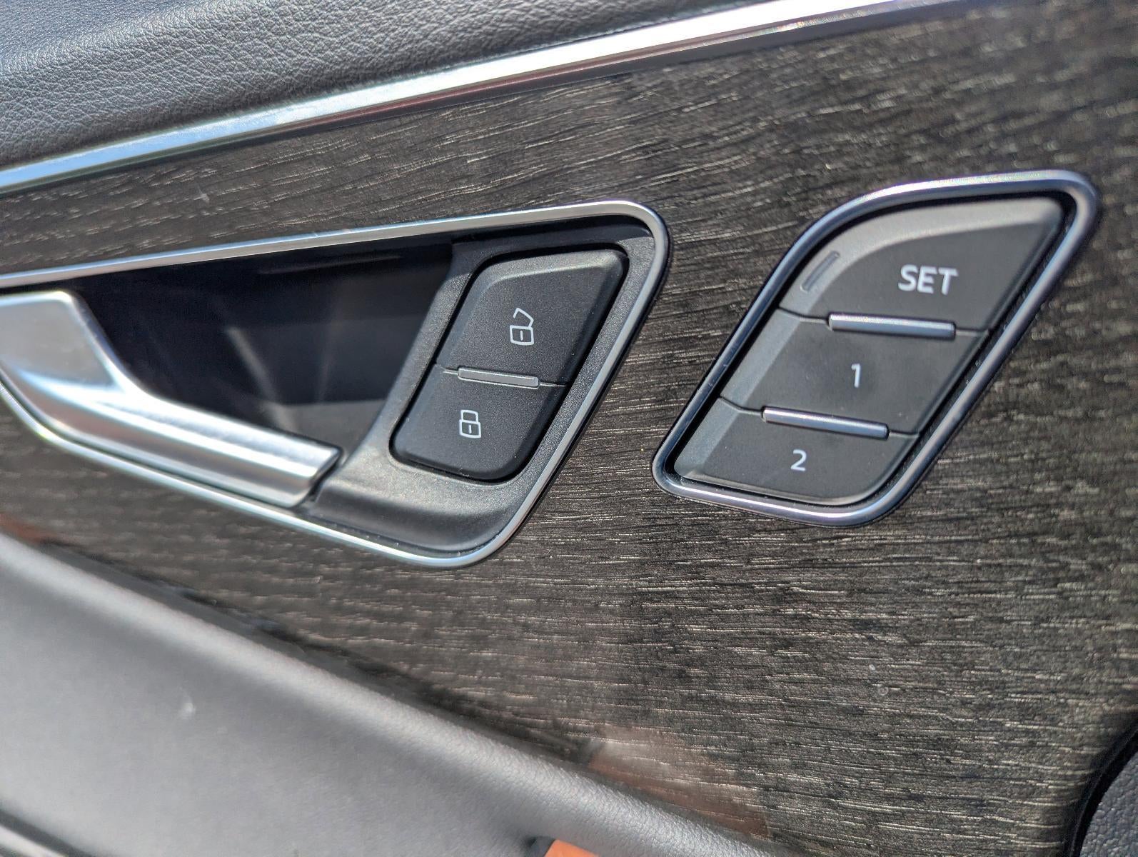 2022 Audi Q8 Prestige 55 TFSI quattro