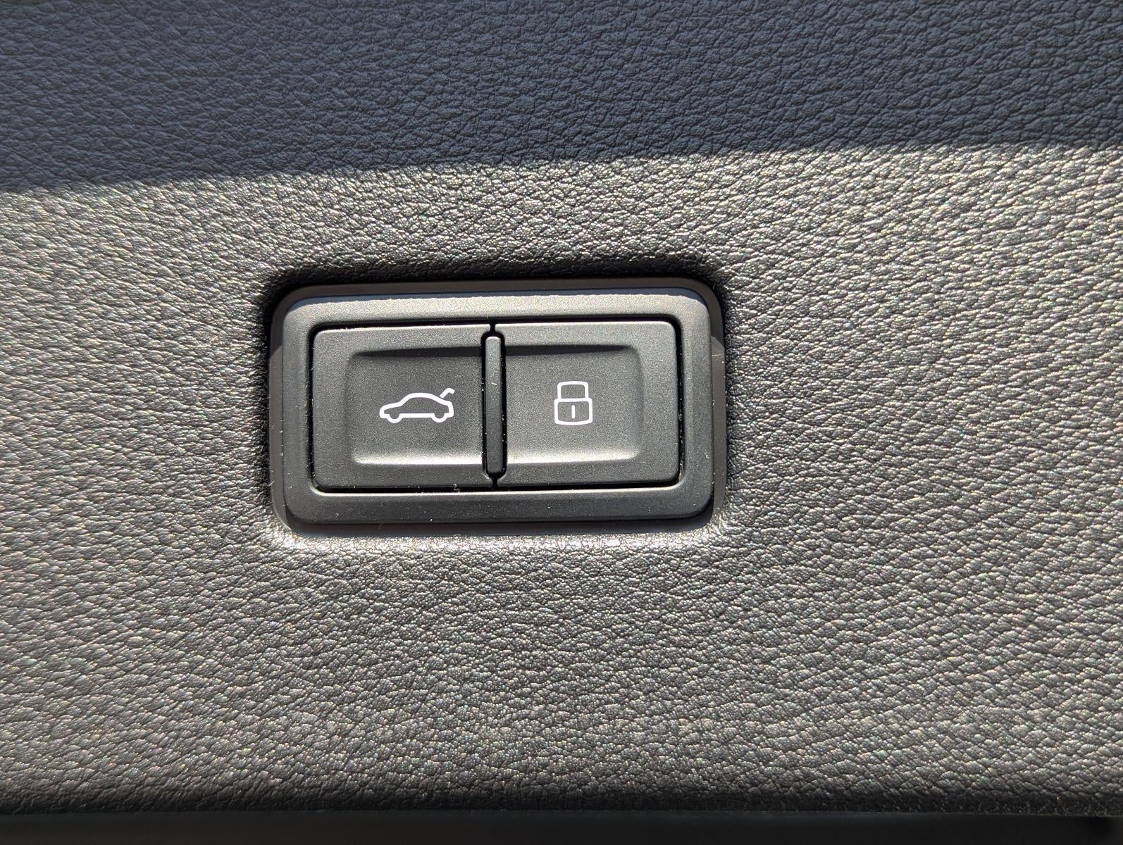 2022 Audi Q8 Prestige 55 TFSI quattro