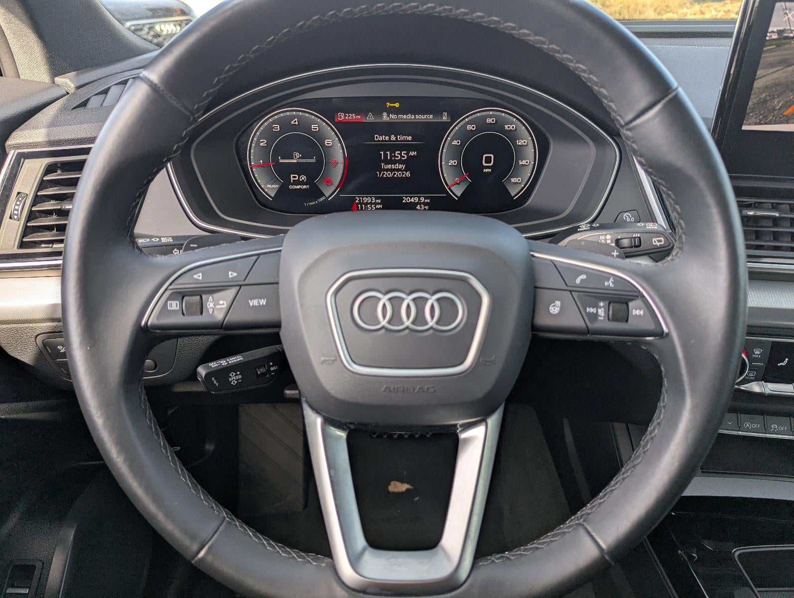 2025 Audi Q5 S line Premium 45 TFSI quattro