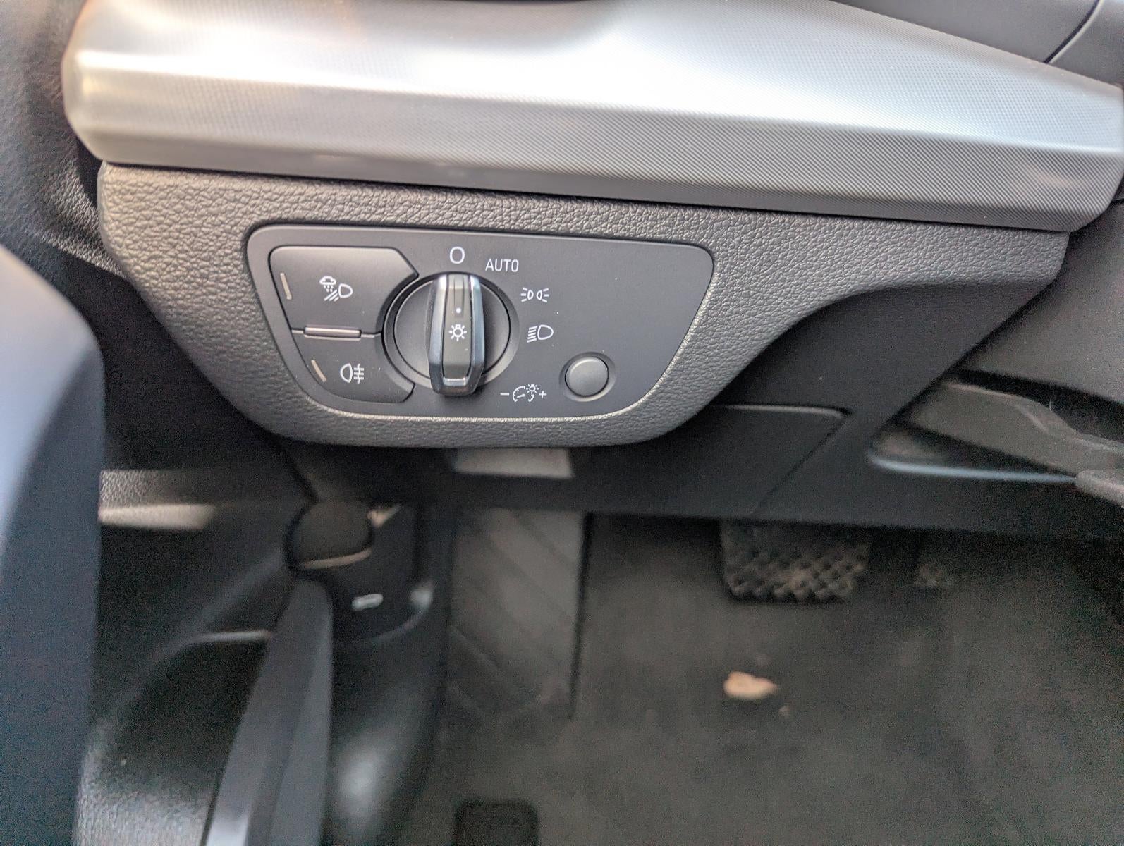 2025 Audi Q5 S line Premium 45 TFSI quattro