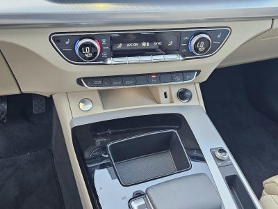 2025 Audi Q5 S line Premium 45 TFSI quattro