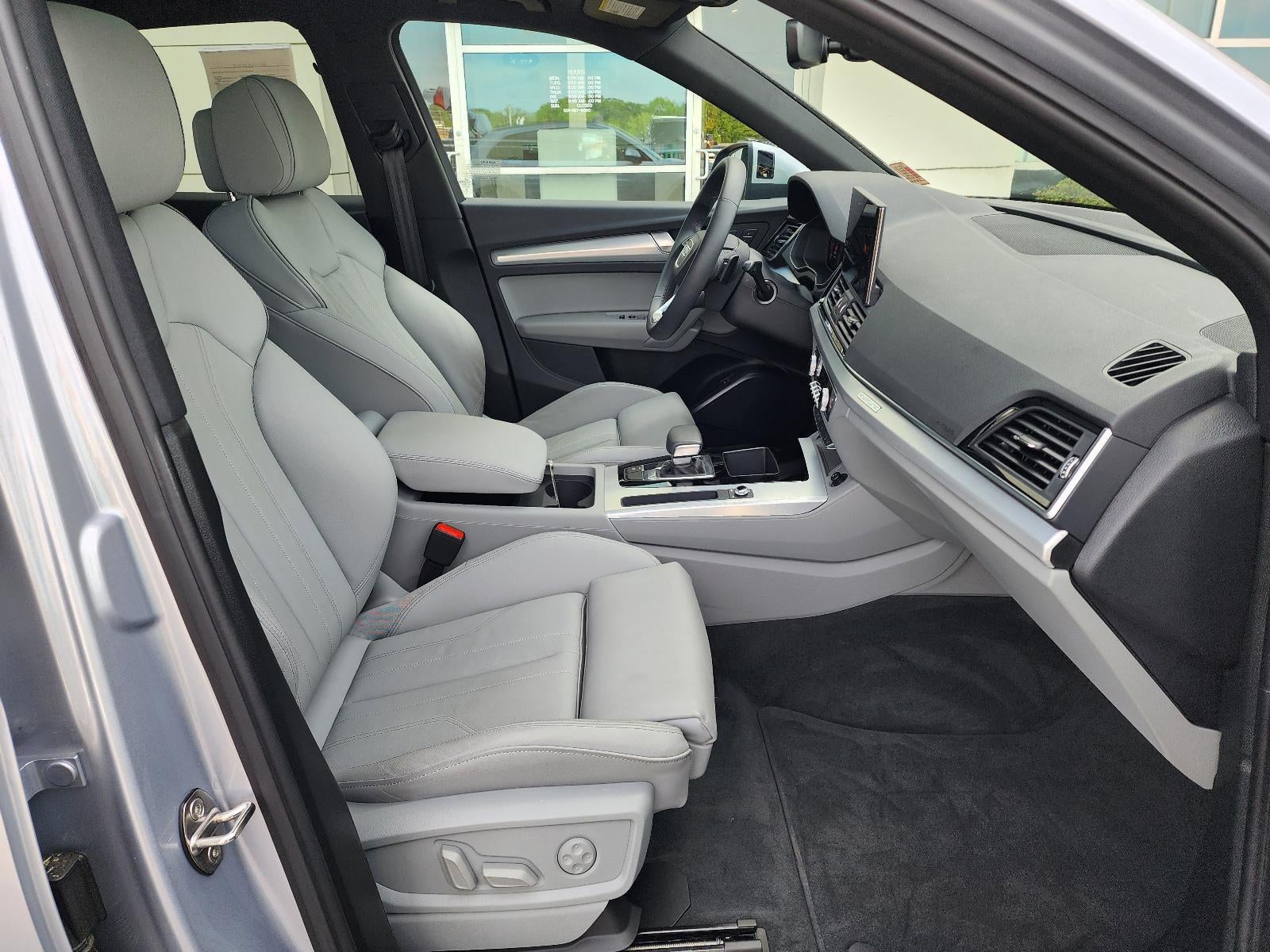 2025 Audi Q5 S line Premium 45 TFSI quattro