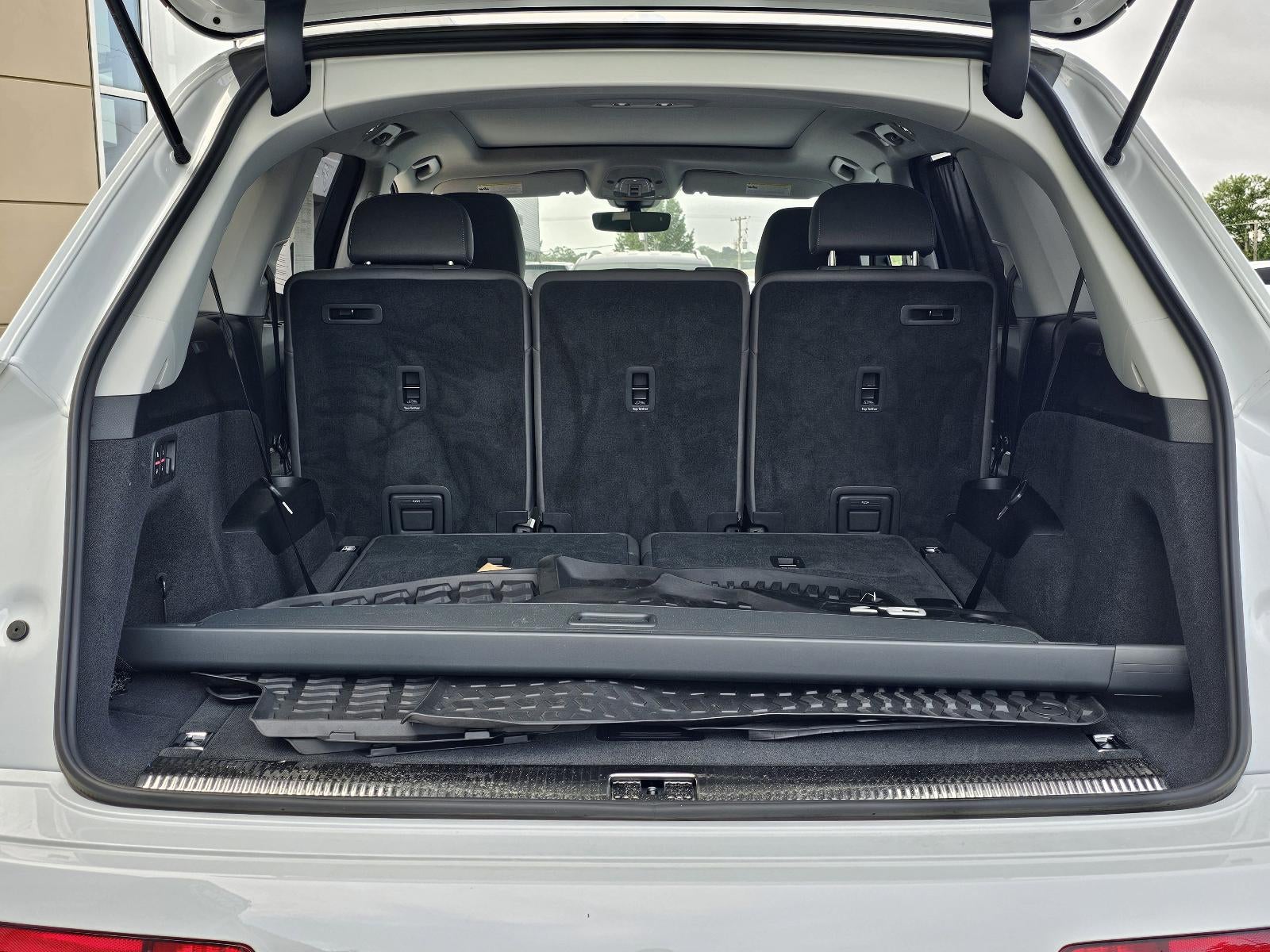 2025 Audi Q7 Premium Plus 55 TFSI quattro