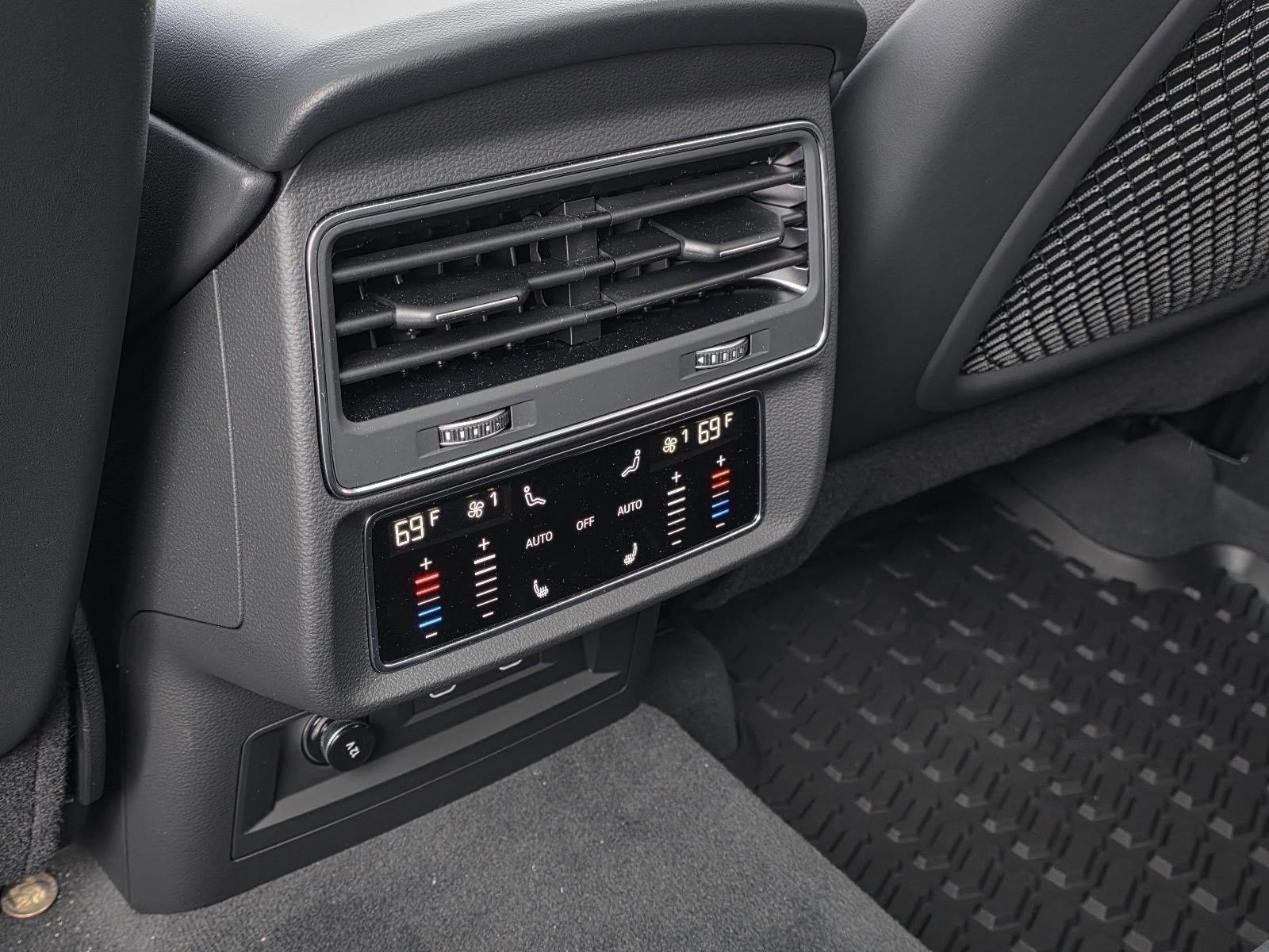 2025 Audi Q7 Premium Plus 55 TFSI quattro