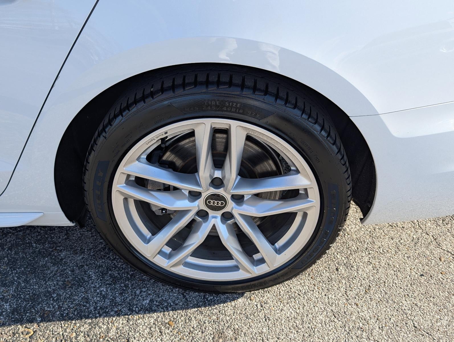 2023 Audi A4 Sedan S line Premium Plus 45 TFSI quattro