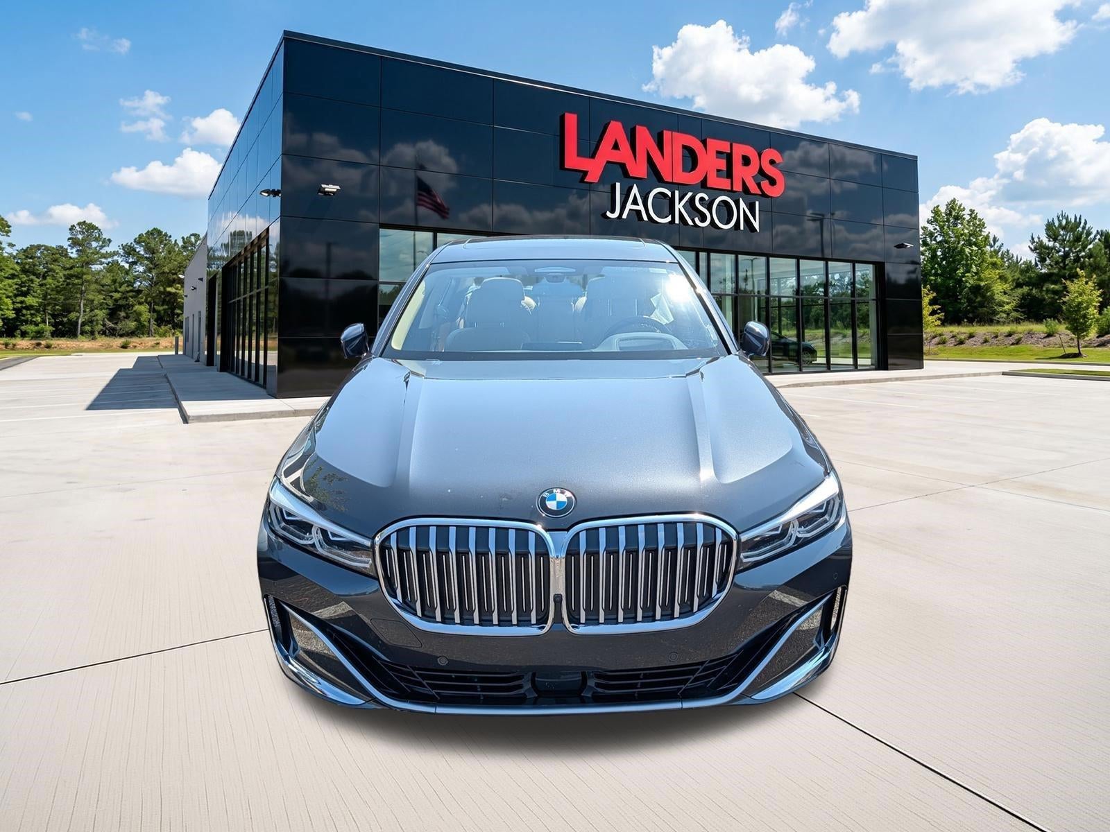2022 BMW 750i xDrive Sedan