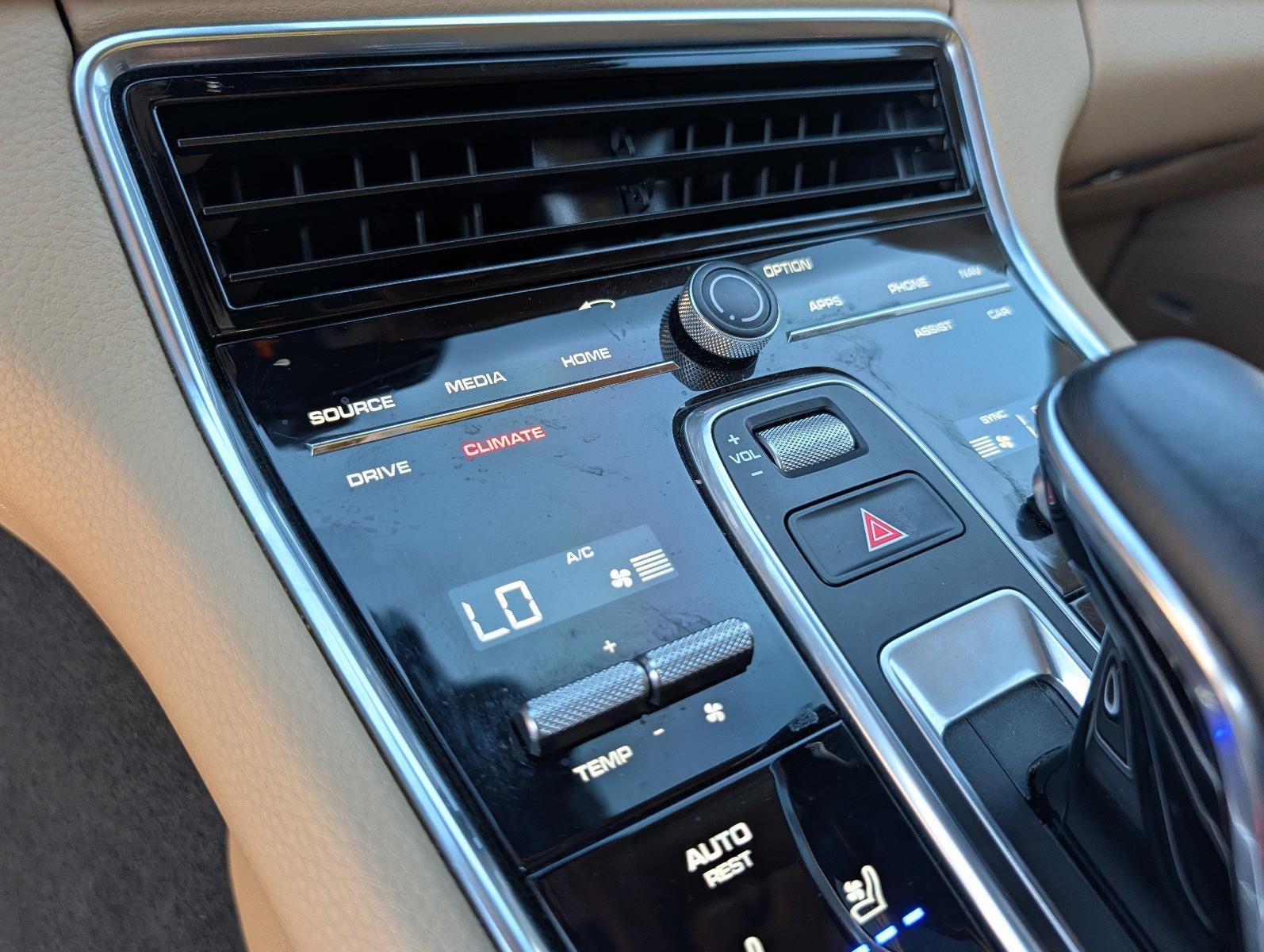 2017 Porsche Panamera 4 AWD