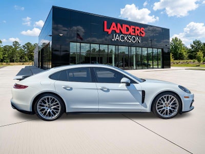 2017 Porsche Panamera 4 AWD