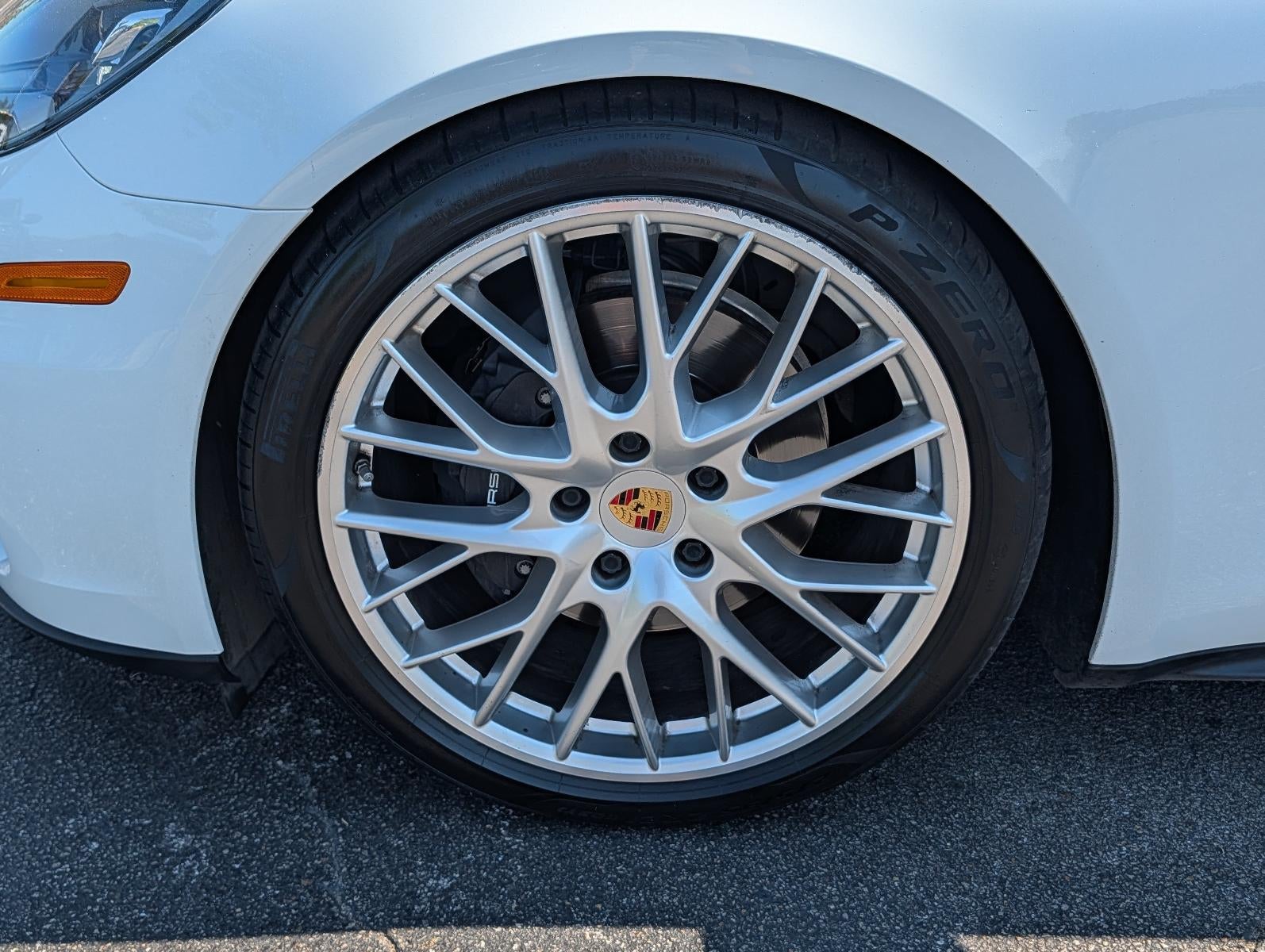 2017 Porsche Panamera 4 AWD