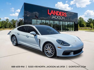 2017 Porsche Panamera 4 AWD