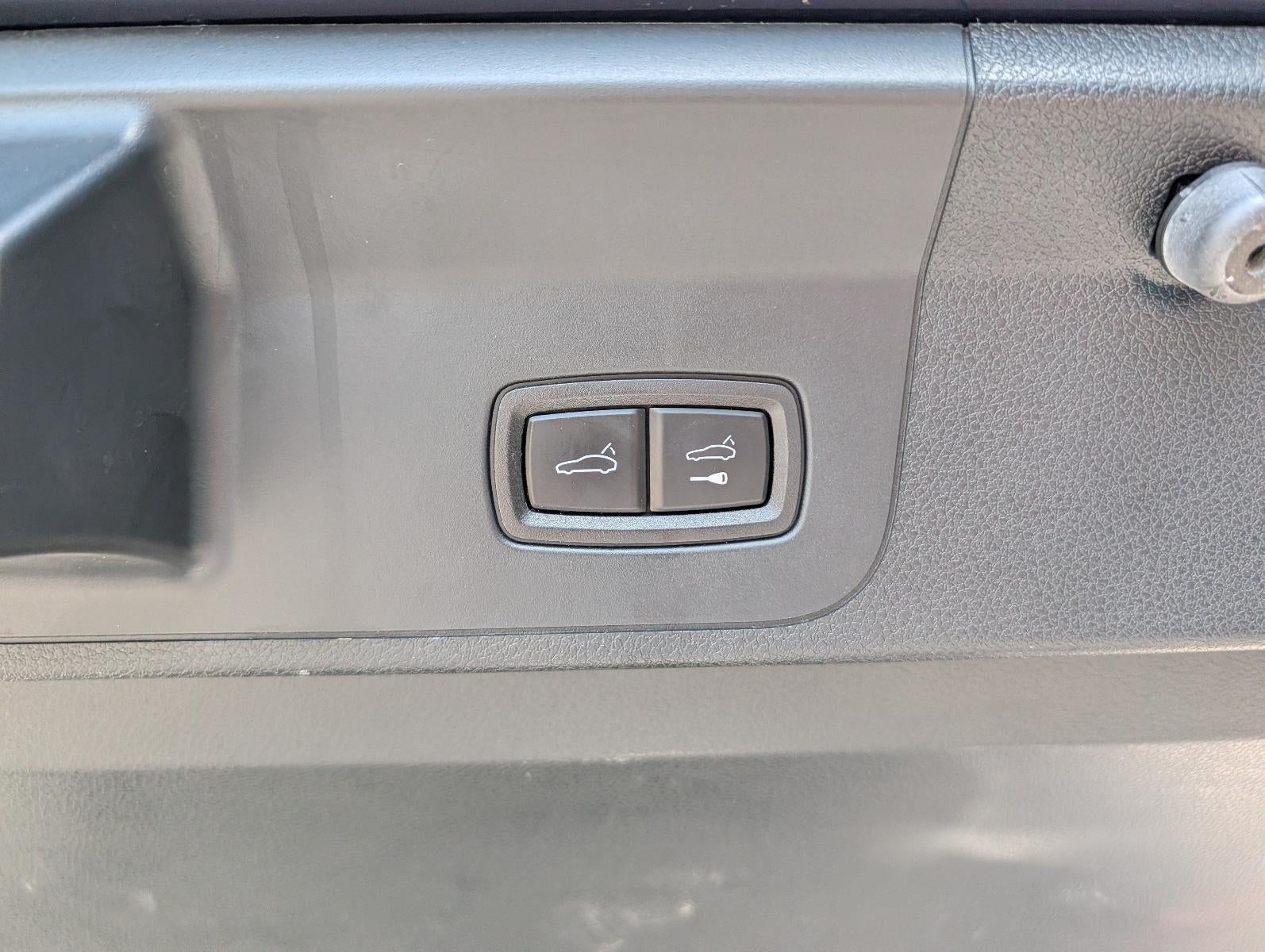 2018 Porsche Panamera 4 AWD