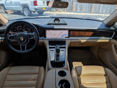 2018 Porsche Panamera 4 AWD