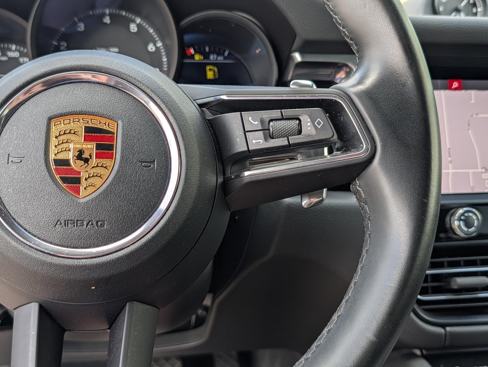 2023 Porsche Macan AWD