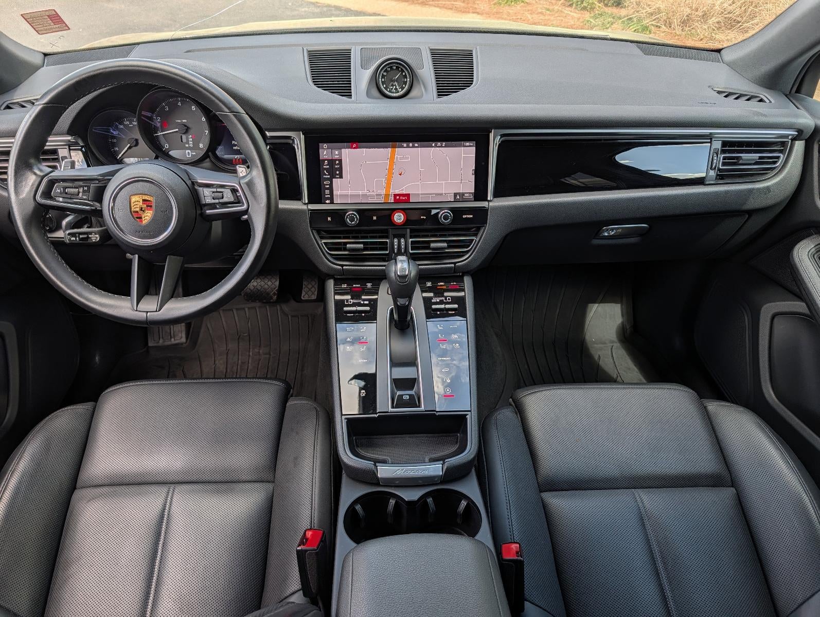 2023 Porsche Macan AWD